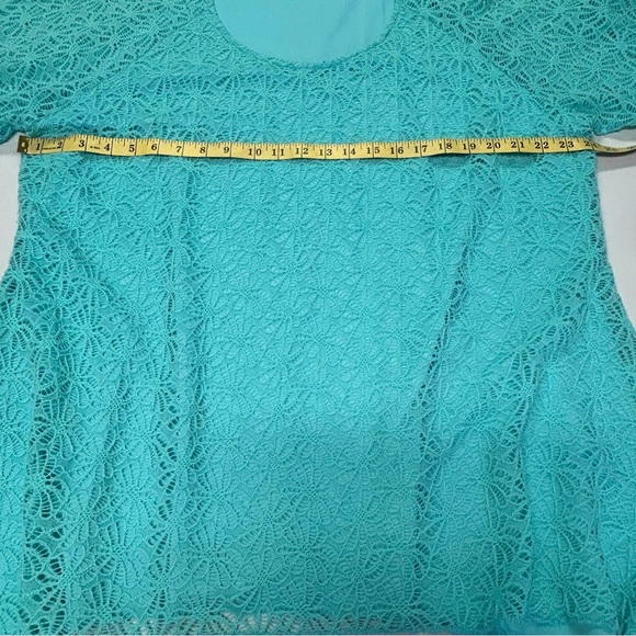 Indigo Soul Tunic Top 3X Pullover 3/4 Sleeve Textured Lace Shark Bite Hem - Picture 6 of 10